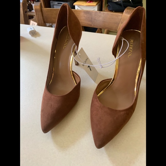 Merona Shoes - Suade Carmel high heels